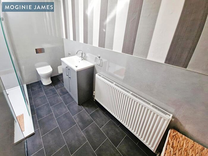 3 Bedroom Flat To Rent In City Road, Roath, CF24