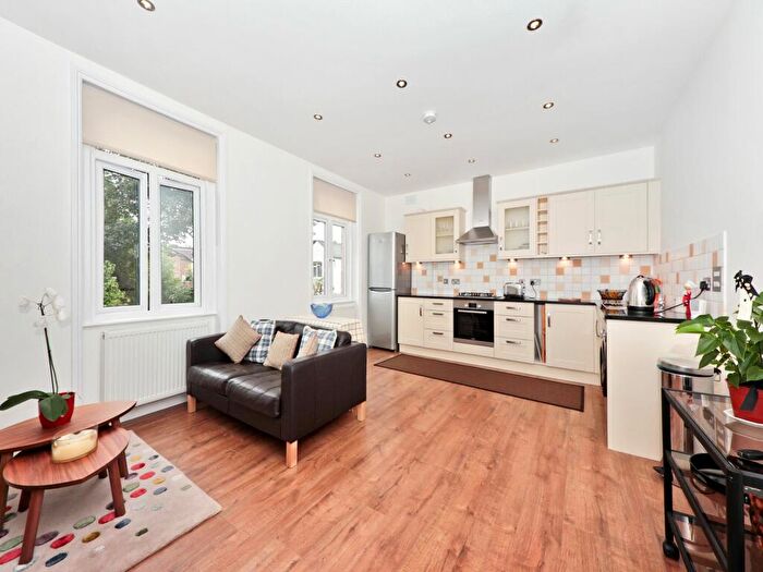 1 Bedroom Apartment To Rent In Melrose Avenue, London, NW2