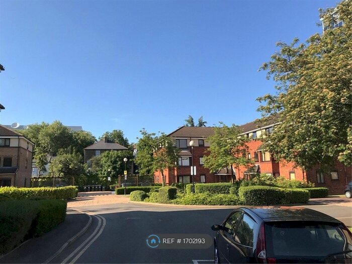 Studio To Rent In Chaseley Drive, London, W4