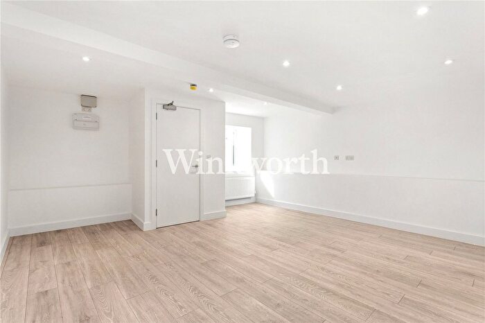 2 Bedroom Flat To Rent In Wightman Road, London, N4