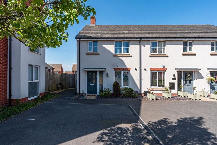 3 Bedroom End Terrace House For Sale In Le Marechal Avenue, Bursledon, SO31