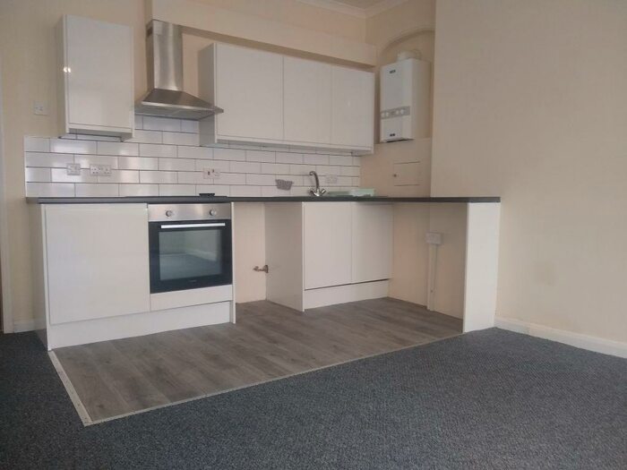 1 Bedroom Ground Flat To Rent In Cobham Road, SS0