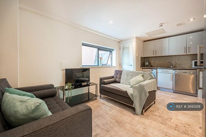 5 Bedroom Flat To Rent In Regent Terrace, Sheffield, S3