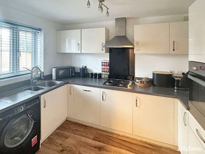 3 Bedroom Semi-detached House For Sale In Kensal Green, Widnes, WA8