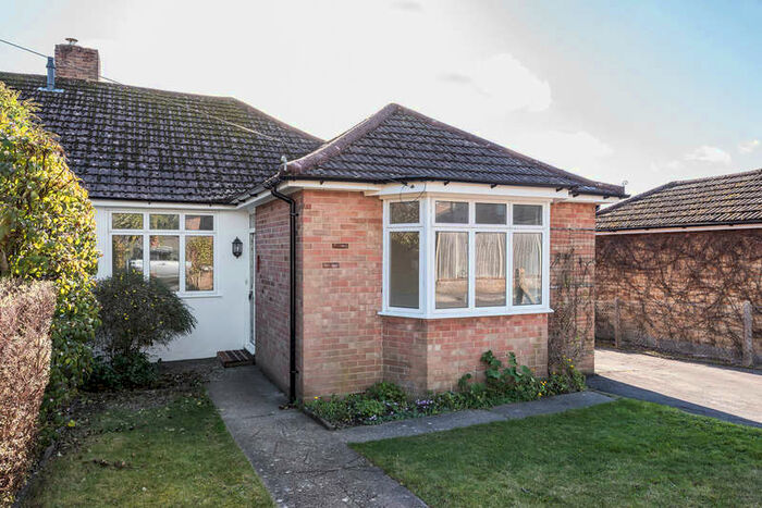 3 Bedroom Semi-Detached Bungalow To Rent In Mount Close, Winchester, SO22