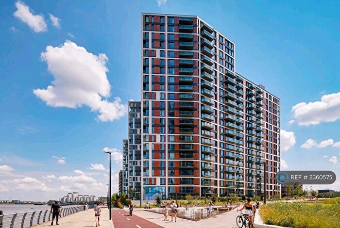 2 Bedroom Flat To Rent In Norton House, London, SE18