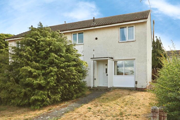 3 Bedroom Semi-Detached House For Sale In Manton Villas, Worksop, S80