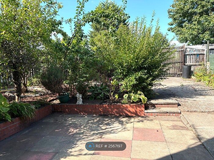 4 Bedroom End Of Terrace House To Rent In Spring Hill, Hockley, Birmingham, B18