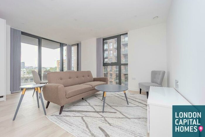 2 Bedroom Apartment To Rent In Bed Apartment In Willowbrook House, Woodberry Down, N4