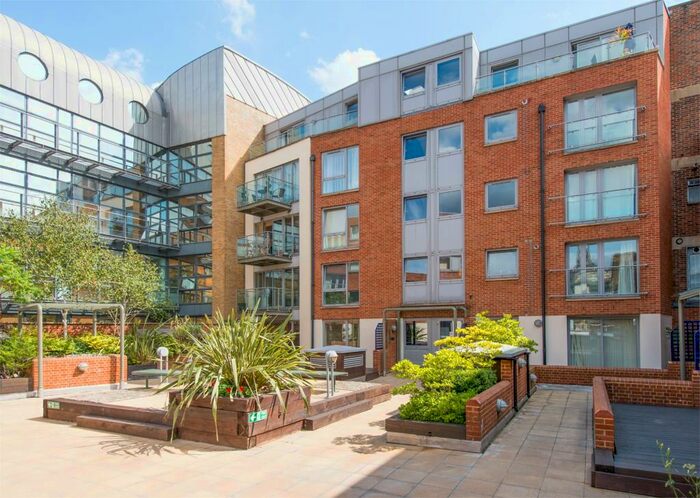 1 Bedroom Apartment To Rent In Britton Street, EC1M