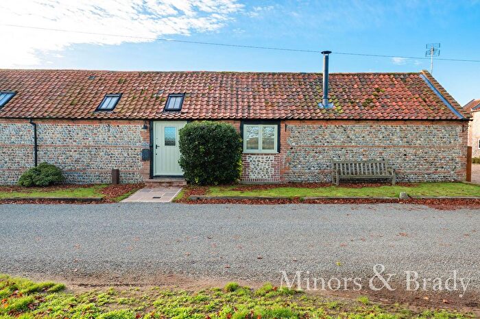 3 Bedroom Barn Conversion To Rent In Witton, Manor Farm Barns, NR28