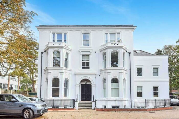 1 Bedroom Flat To Rent In Cambridge Park, East Twickenham, TW1