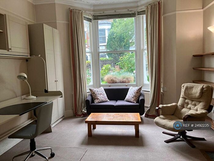 1 Bedroom Flat To Rent In Estelle Road, London, NW3