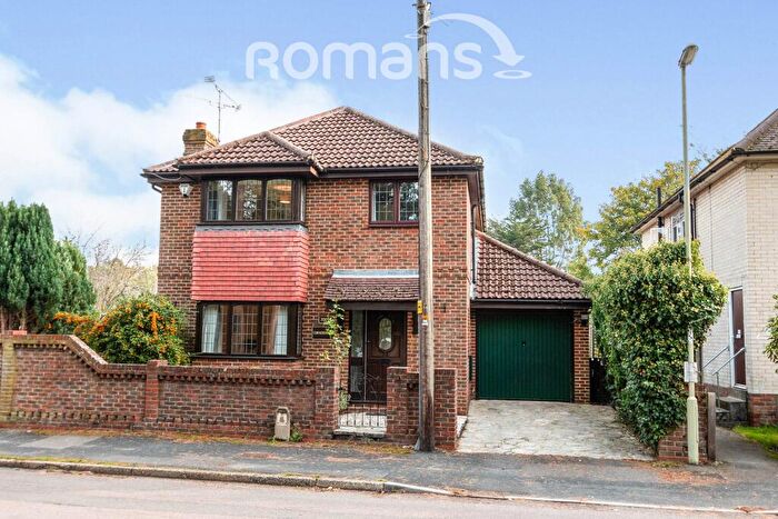 3 Bedroom Semi-Detached House To Rent In Albany Road, Fleet, GU51