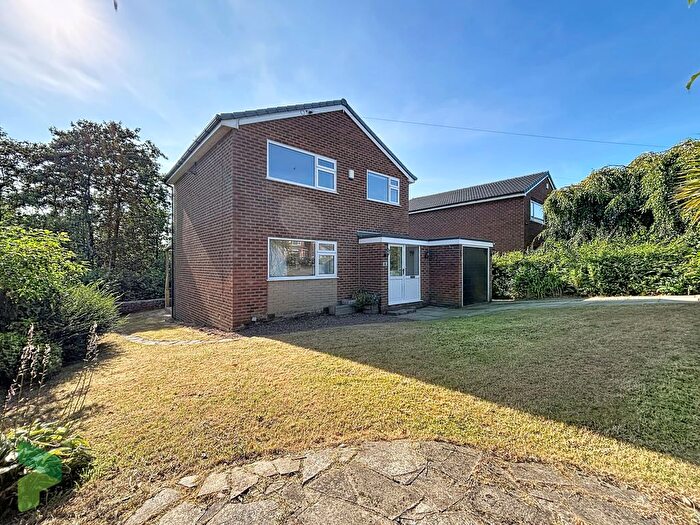 3 Bedroom Detached House For Sale In Nave Close, Darwen, BB3