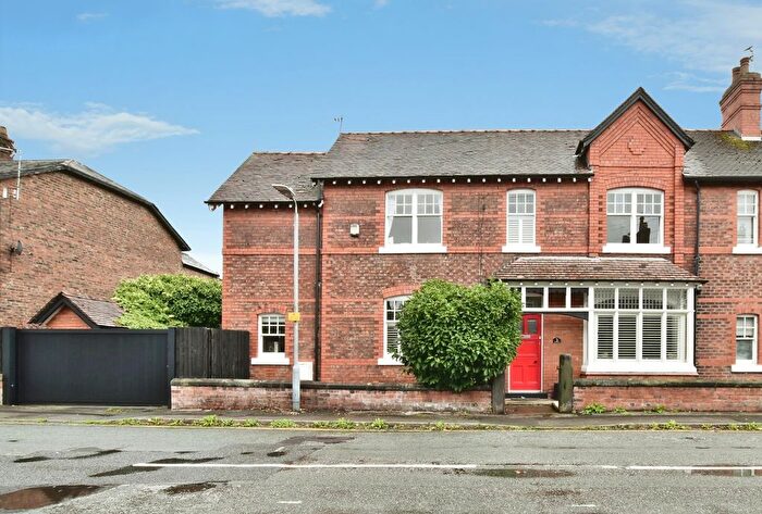 3 Bedroom Semi-Detached House For Sale In South Grove, Alderley Edge, Cheshire, SK9