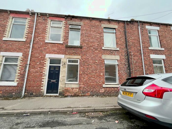 2 Bedroom Flat To Rent In Mitchell Street, South Moor, Stanley, DH9