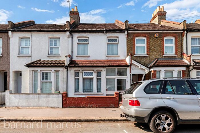 3 Bedroom Terraced House For Sale In Cecil Road, Croydon, CR0