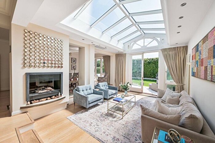 6 Bedroom Detached House To Rent In Orchard Avenue, Church End, London, N3