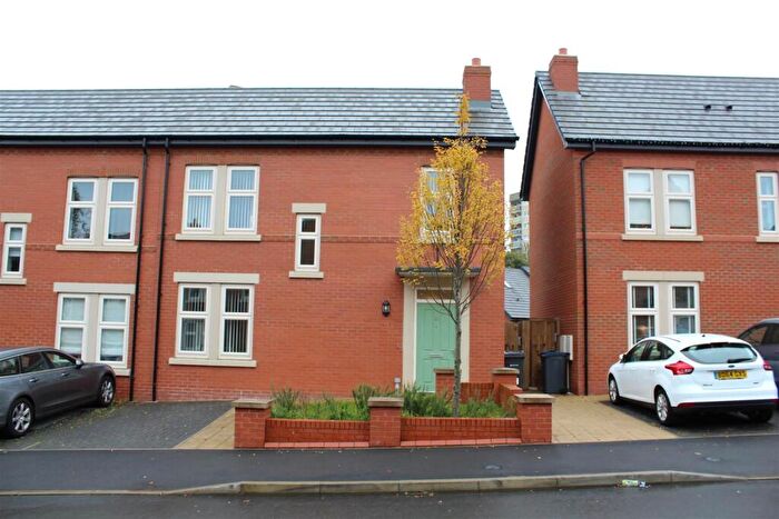 2 Bedroom Semi Detached House To Rent In Steel Maitland Avenue, Birmingham, B23
