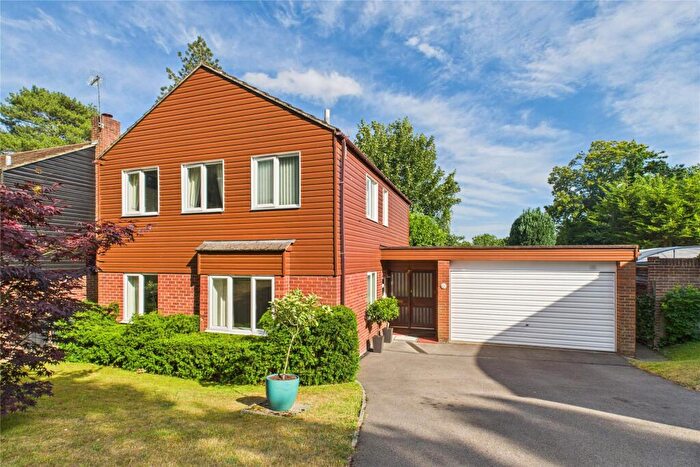 4 Bedroom Detached House To Rent In The Buchan, Camberley, Surrey, GU15