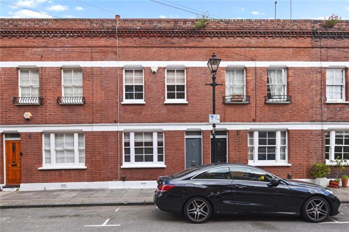 2 Bedroom Terraced House To Rent In Gawber Street, Bethnal Green, London, E2