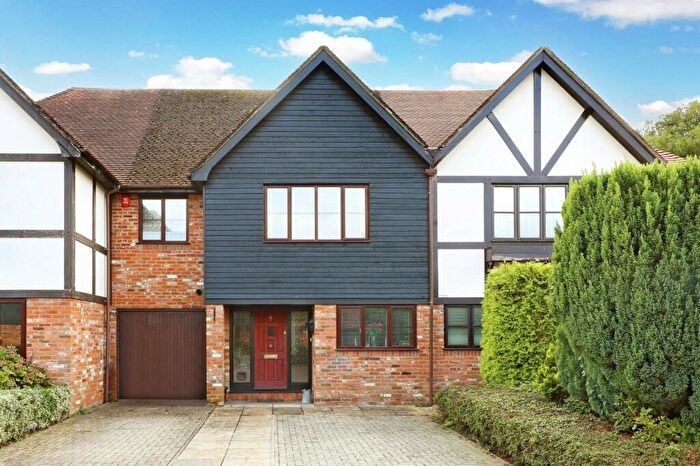 3 Bedroom Terraced House For Sale In Hubert Day Close, Beaconsfield, HP9