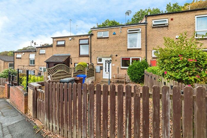 3 Bedroom Terraced House For Sale In Scraith Wood Drive, Sheffield, S5