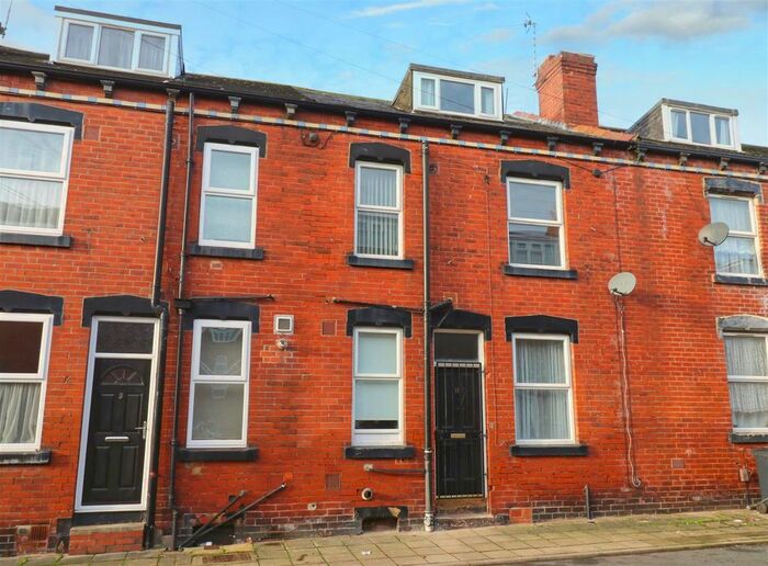 2 Bedroom Property To Rent In Barden Terrace, Armley, Leeds LS12