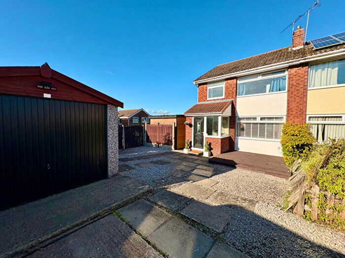 3 Bedroom Semi Detached House For Sale In St. Hilda Close, Deepcar, Sheffield, S36