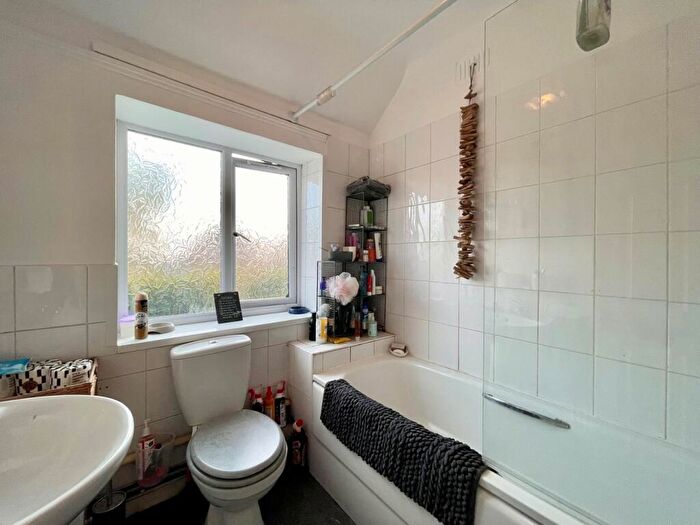 3 Bedroom Detached House For Sale In Pearson Avenue, Poole, BH14