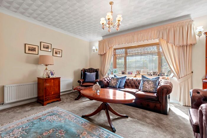 4 Bedroom Detached House For Sale In Newton Road, Newton, Swansea, SA3