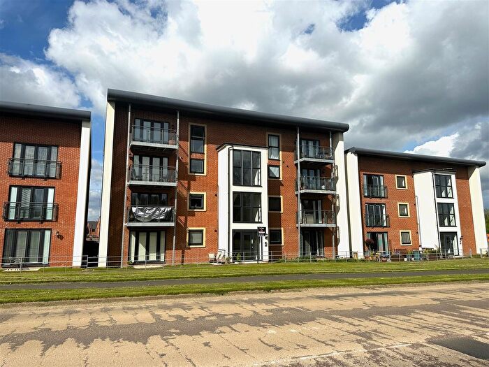 2 Bedroom Flat To Rent In Willowbay Drive, Great Park, Newcastle Upon Tyne, NE13
