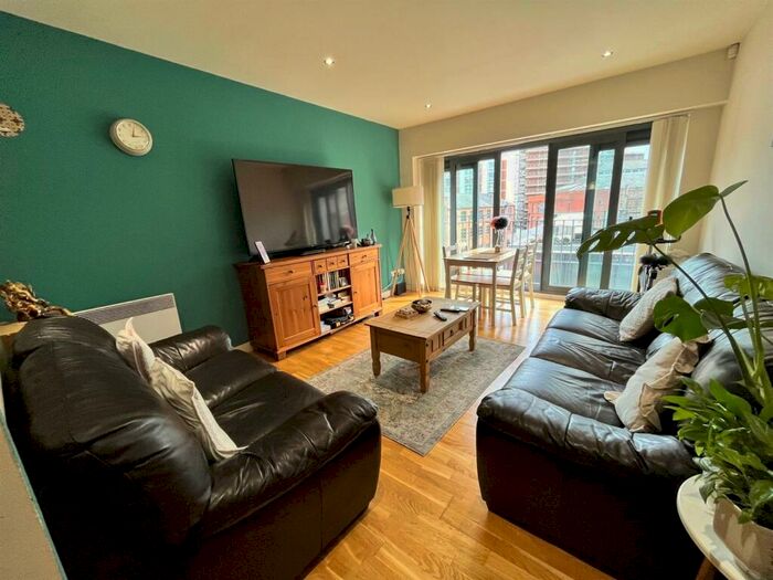 2 Bedroom Apartment To Rent In Deansgate, Manchester, M3