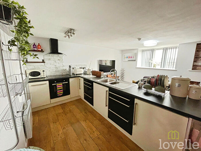 2 Bedroom Flat To Rent In Bridge Street, Gainsborough, DN21
