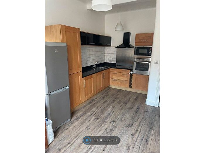 1 Bedroom Flat To Rent In Mertoun Place, Edinburgh, EH11