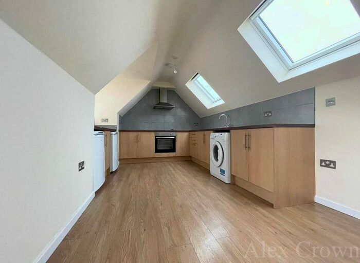 2 Bedroom Flat To Rent In Etherley Road, London N15