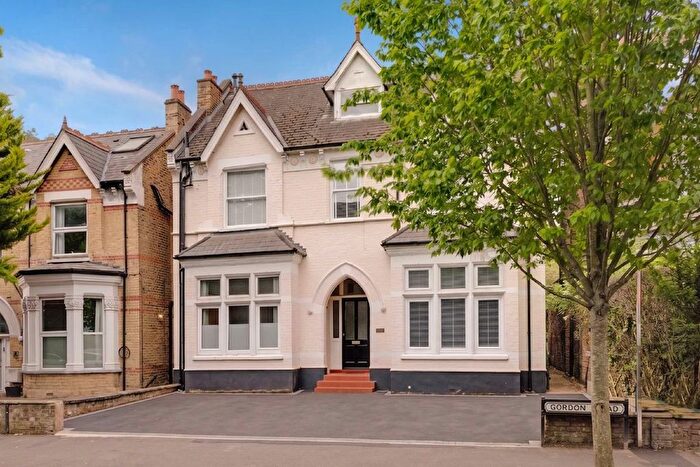 2 Bedroom Flat For Sale In Gordon Road, Ealing, W5