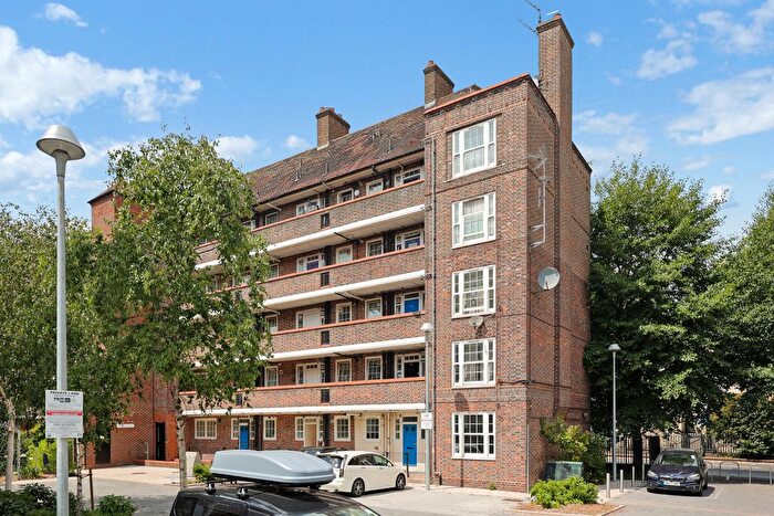 Studio To Rent In Bow Road, London, E3