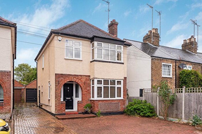 4 Bedroom Detached House For Sale In Duncombe Road, Bengeo, Hertford, Hertfordshire, SG14