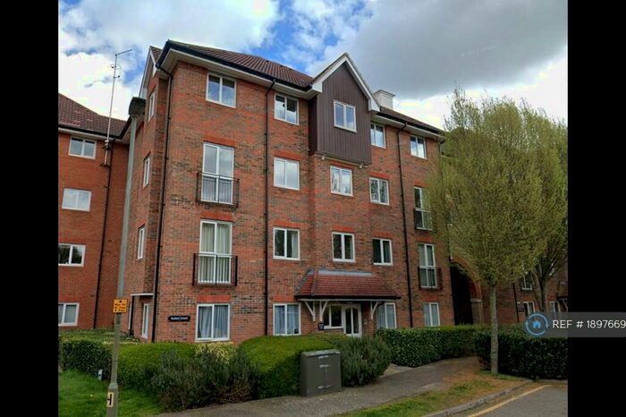 2 Bedroom Flat To Rent In Crane Mead, Ware, SG12