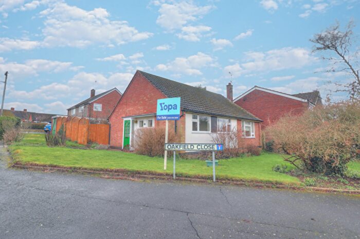 3 Bedroom Detached Bungalow For Sale In Oakfield Close, Great Glen, Leicester, LE8