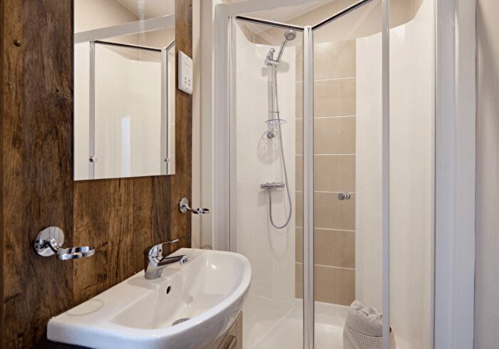 2 Bedroom Lodge For Sale In Gartmore, Stirling, FK8