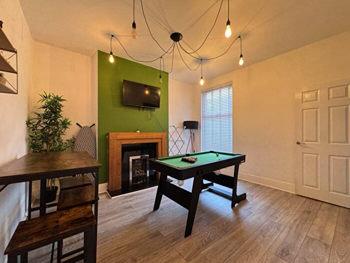 4 Bedroom Terraced House To Rent In Abbeyfield Road, Sheffield, South Yorkshire, S4