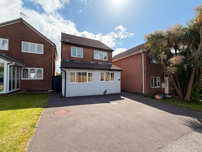 3 Bedroom Detached House For Sale In Heol Castell Coety, Bridgend County Borough, CF31