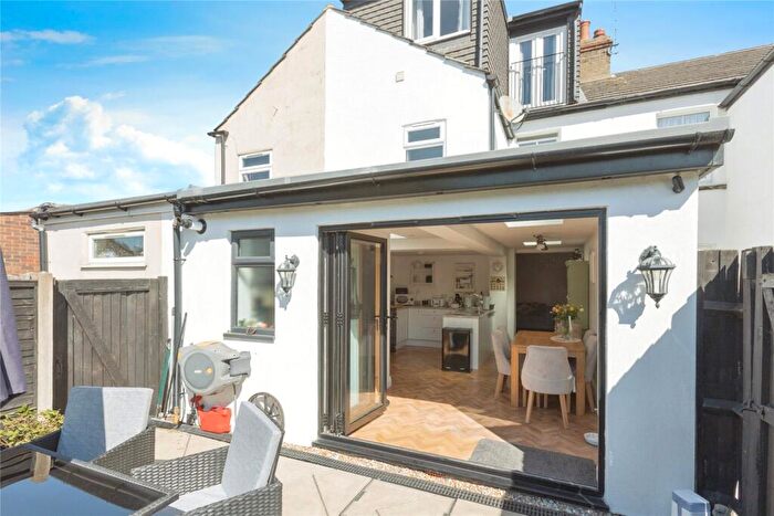 4 Bedroom Terraced House For Sale In Essex Road, Longfield, Kent, DA3