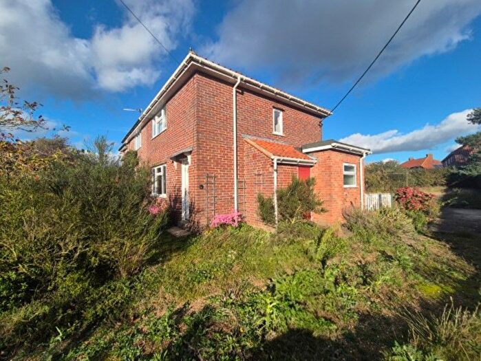 3 Bedroom Semi-Detached House For Sale In The Grove, Shotesham All Saints, Norwich, Norfolk, NR15