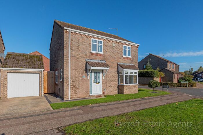 4 Bedroom Detached House For Sale In Primrose Way, Bradwell, Great Yarmouth, NR31