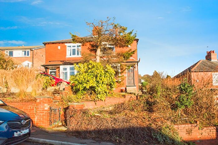 2 Bedroom Semi Detached House For Sale In Crestfield Drive, Halifax, HX2