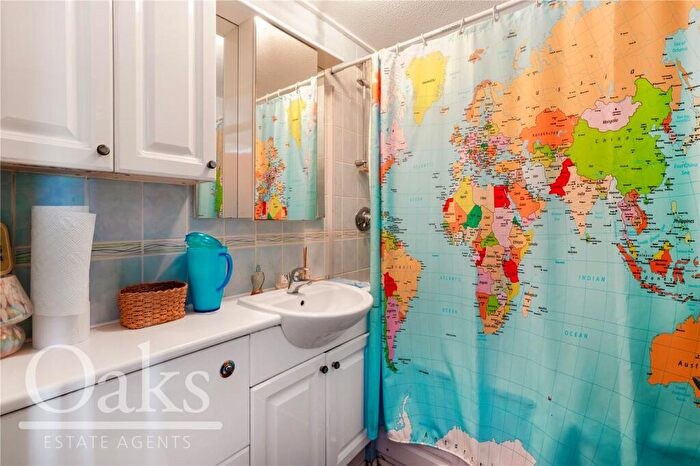 3 Bedroom Terraced House For Sale In Caernarvon Close, Mitcham, CR4
